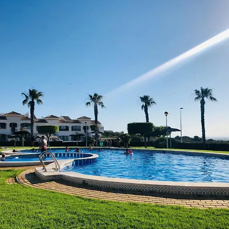 Mediterranean Chill House Bbq & Pools Appartamento *